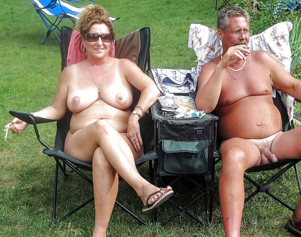 Reife Swinger in der Natur