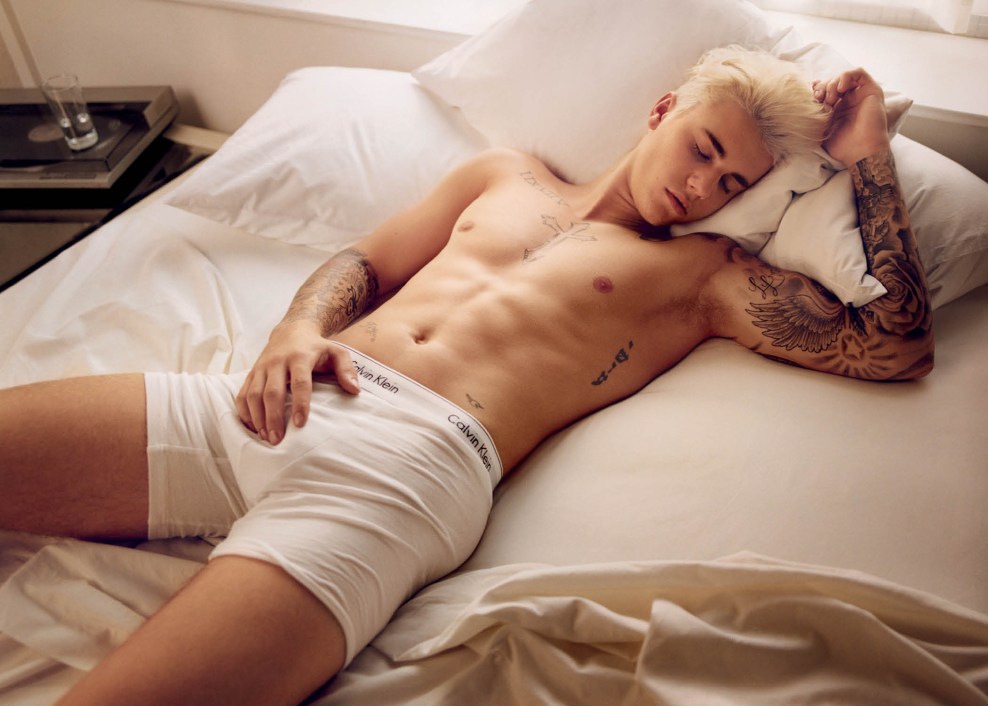 Nackter Mitglied von Justin Bieber