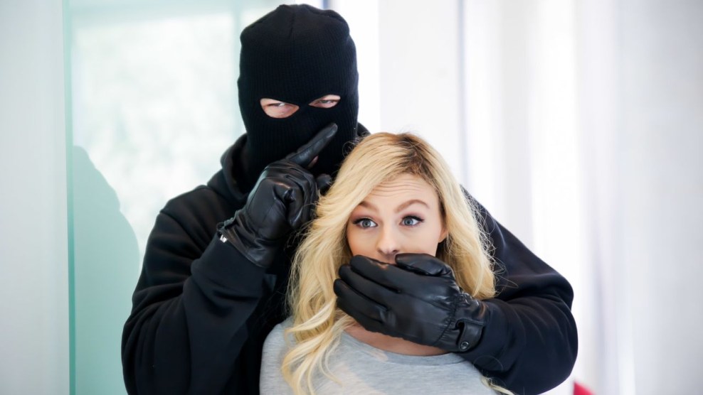 Exxxtrasmall - Tiny Babysitter Thief Twat